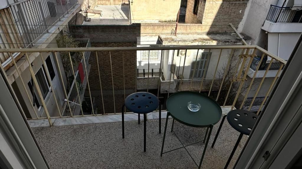 Minimal Apartment Next To The Center Athen Exterior foto